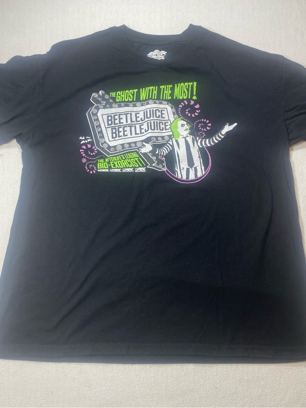 Beetlejuice Halloween graphic tee size XL. See description.